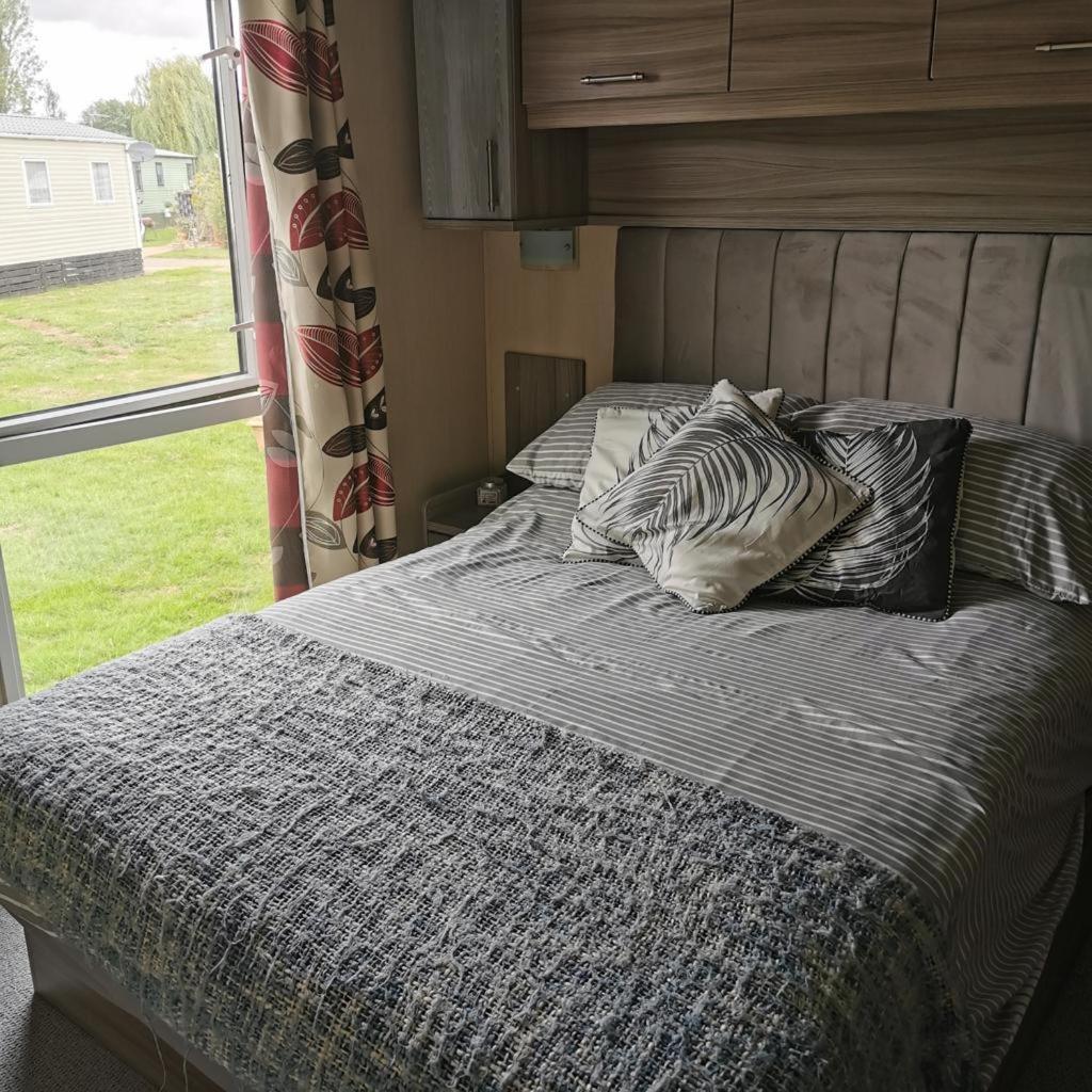Holiday home Billing Aquadrome Lakeside Retreat *